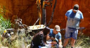 Arranca el estudio geotécnico en el solar de Leonés donde se construirán 11 viviendas y 11 aparcamientos