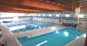 Deportes abre el plazo de preinscripción para los programas acuáticos en las piscinas cubiertas de San Antonio y Felipe VI