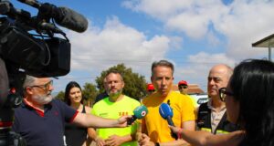 Socorristas del Plan Copla rescatan a dos personas este domingo en la Cala de Calnegre