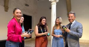 El alcalde anuncia la implementación de nuevos sistemas adaptados para que personas con discapacidad puedan disfrutar de «una Feria sin barreras»