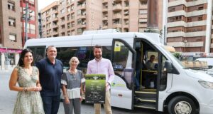 El búho bus de Feria amplía su recorrido y horario para prestar un mejor servicio a los residentes del casco urbano y las pedanías