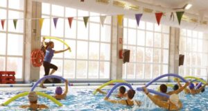 Arranca el programa municipal de actividades acuáticas en los complejos San Antonio y Felipe VI con 1.300 cursillistas