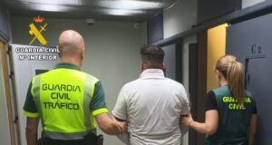 La Guardia Civil detiene a un conductor por atropellar a un peatón, que murió, y abandonarlo en el lugar del siniestro vial