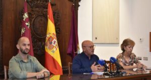 PSOE e IU-P-AV junto al Observatorio para el Bienestar Animal exigen al gobierno local que reconsidere la adjudicación del servicio de recogida de animales