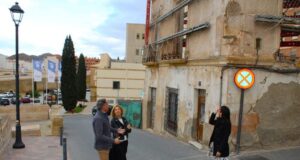 El gobierno local reclasifica numerosas fachadas del casco histórico para permitir su reconstrucción con celeridad y llevar vida joven y comercial al esos enclaves