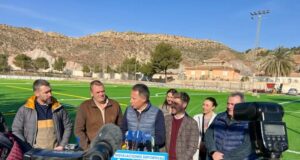 La rehabilitación del campo de fútbol Alfonso Embarre, en el barrio de San Cristóbal, en su recta final