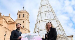 La Plaza de España acogerá el concierto de Manuel González, cantante de Los Rebujitos, dentro de la iniciativa »Navidad Joven»
