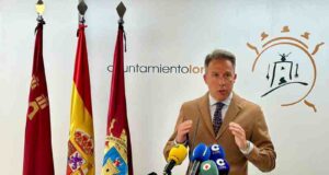 El Ayuntamiento de Lorca exige el cese inmediato del fiscal general del Estado y respalda la independencia del Poder Judicial y la separación de poderes