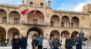 Comercios de calle Nogalte muestran su malestar e indignación por el cambio en el recorrido del Carnaval de Lorca