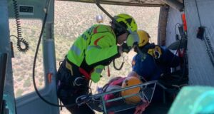 Servicios de Emergencias Rescatan a una Senderista Tras Caer por un Terraplén en Cabo Cope, Lorca