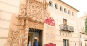 Lorca moderniza su señalización turística con nuevos paneles inteligentes en más de 40 enclaves históricos