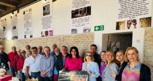 La Casa del Artesano acoge la exposición de orfebrería homenaje al maestro lorquino Andrés Barnés Sánchez-Fortún