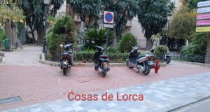 Estacionamiento de motos: Lorca a la zaga de Zaragoza en infraestructura y normativa. Beneficios de la moto y Propuestas