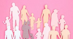 El Gobierno regional duplica las ayudas a familias numerosas y monoparentales hasta alcanzar los dos millones de euros