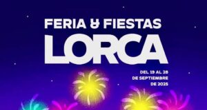 Eloy González convierte al rey Alfonso X en un Dj en el cartel de la Feria de Lorca 2025