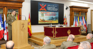 El Paso Blanco acoge la presentación en Lorca del proyecto «Hogar Legionario Vicente Llorca»