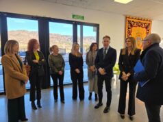 Lorca apuesta por la formación: 20 desempleados trabajan en la rehabilitación del centro de día de Apandis