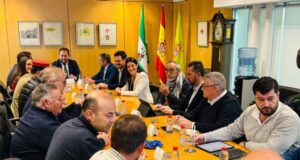 Lorca exige al Gobierno la recuperación del tren con Granada «una infraestructura vital para la economía, nuevas oportunidades, más inversiones y empleos»