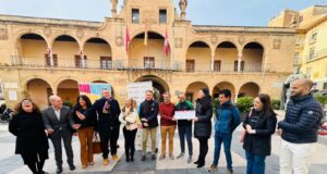 El club #retoyosípuedo recibe los 7.700 euros recaudados en la San Silvestre »Ciudad de Lorca» para APAT Lorca