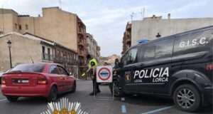 La Policía Local esclarece el robo registrado en un establecimiento hostelero y detiene a sus presuntos autores