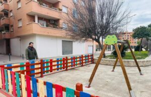 El Ayuntamiento de Lorca invierte más de 10.000 euros en la reforma integral del parque infantil de Curtidores, en San Cristóbal
