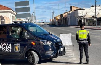 La Policía Local de Lorca detiene a tres personas, dos de ellas por el robo de un vehículo que pudo ser recuperado