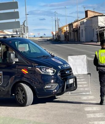 La Policía Local de Lorca detiene a tres personas, dos de ellas por el robo de un vehículo que pudo ser recuperado