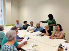 El Ayuntamiento mantiene los recursos asistenciales a las personas mayores en Lorca «a través del televisor»