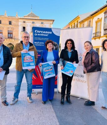 Musicoterapia, risoterapia y teatro, las novedades para los mayores de las pedanías de Lorca
