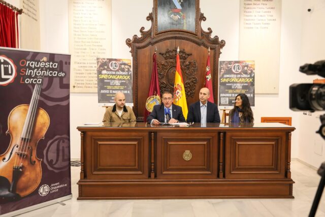 La Orquesta Sinfónica de Lorca ofrece un nuevo concierto para toda la familia y alumnos del municipio de la mano de sinfónicarock2