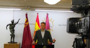 El alcalde insta al gobierno central a bajar el IVA del gasoil del 21 al 10% ante la crisis de la guerra en Irán El alcalde insta al gobierno central a bajar el IVA del gasoil del 21 al 10% ante la crisis de la guerra en Irán en el sector agrícola de la comarca de Lorca