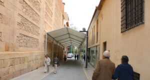 El Ayuntamiento instala 2.500 metros cuadrados de carpas para dar cobertura a la Semana Santa lorquina