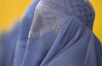 Lorca aprueba la prohibición del burka en dependencias municipales