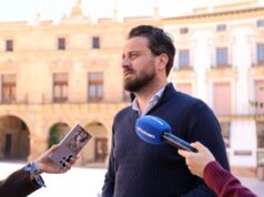 El Ayuntamiento lanza un chatbot con inteligencia artificial para ayudar a los jóvenes lorquinos en la solicitud de las becas MEC el ayuntamiento lanza un chatbot con inteligencia artificial para ayudar a los jóvenes lorquinos en la solicitud de las becas mec