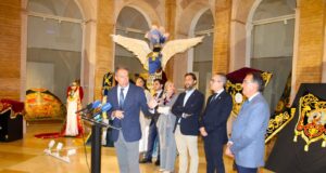 El Paso Azul de Lorca revoluciona la Semana Santa con el estreno del histórico grupo del «Ángel Caído» fb img 1774886844712