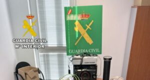 La Guardia Civil detiene a un hombre por la sustracción de una quincena de pistolas láser de un centro comercial de Lorca la guardia civil detiene a un hombre por la sustracción de una quincena de pistolas láser de un centro comercial de lorca2