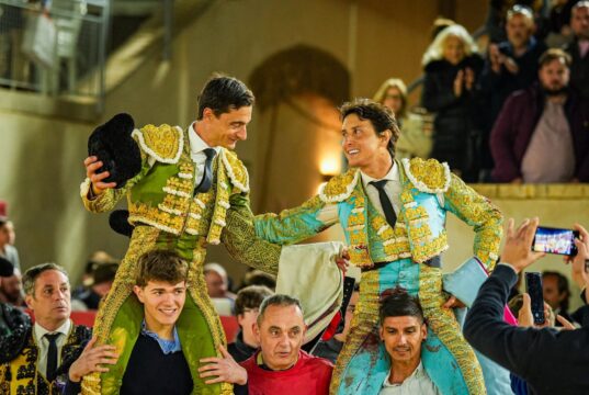 Apoteosis taurina en Lorca: Roca Rey corta cinco orejas en Sutullena fb img 1775333451898