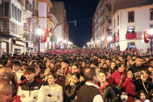 la semana santa de lorca alcanza cifras históricas y supera el medio millón de visitantes, colgando el cartel de completo en hoteles y restaurantes