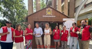 El Ayuntamiento reparte muestras de crema solar y agua fría para concienciar a los lorquinos sobre los golpes de calor y las altas temperaturas el ayuntamiento reparte muestras de crema solar y agua fría para concienciar a los lorquinos sobre los golpes de calor y las altas temperaturas