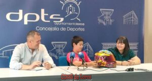El joven piloto lorquino Pablo Segura presenta el casco con el que llevará el nombre de Lorca por los circuitos internacionales el joven piloto lorquino pablo segura presenta el casco con el que llevará el nombre de lorca por los circuitos internacionales