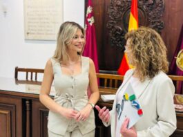 lorca acoge la representación teatral porque somos y estamos protagonizada por personas con discapacidad visual de la once