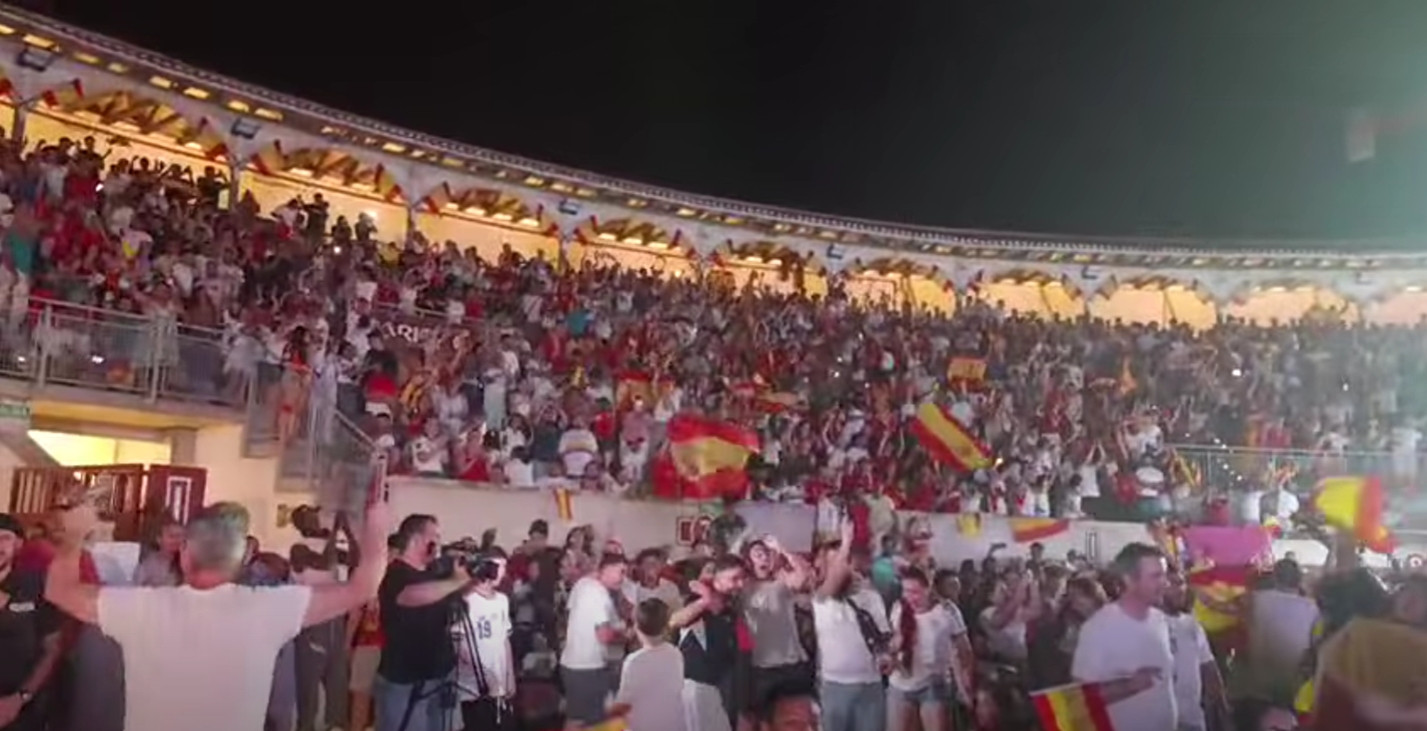 coso de sutullena celebra el triunfo de espaÑa