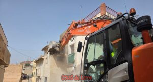El Ayuntamiento avanza en la regeneración de los barrios altos con la demolición de un inmueble degradado en la calle Pósito para construir una nueva vivienda demolicion en calle posito