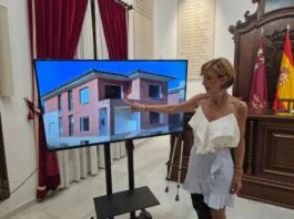 el ayuntamiento de lorca exige a la sareb el tapiado y la limpieza inmediata de tres viviendas abandonadas en río para garantizar la seguridad vecinal