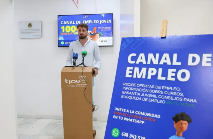 un total de más de 150 jóvenes encuentran un empleo gracias al canal de whatsapp ''empleo joven lorca''