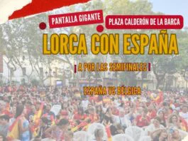 Una pantalla gigante en la plaza de Calderón de la Barca para vivir el partido de la Selección Española de cuartos de final del Mundial una pantalla gigante en la plaza de calderón de la barca para vivir el partido de la selección española de cuartos de final del mundial