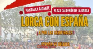 Una pantalla gigante en la plaza de Calderón de la Barca para vivir el partido de la Selección Española de cuartos de final del Mundial una pantalla gigante en la plaza de calderón de la barca para vivir el partido de la selección española de cuartos de final del mundial