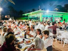 El Paso Blanco reúne a 300 personas en su Cena de Verano a beneficio del nuevo manto de la Virgen de la Amargura fb img 1786268020662