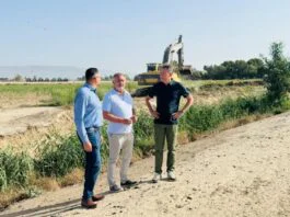 el ayuntamiento de lorca concluye la limpieza del canal de la rambla de biznaga, con la retirada de cerca de 400 toneladas de restos de vegetación, maleza y sedimentos