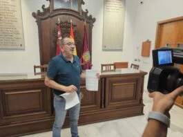 fulgencio gil despilfarra casi 2 millones de euros en vehículos mientras niegan ayudas a colectivos y comisiones de fiestas